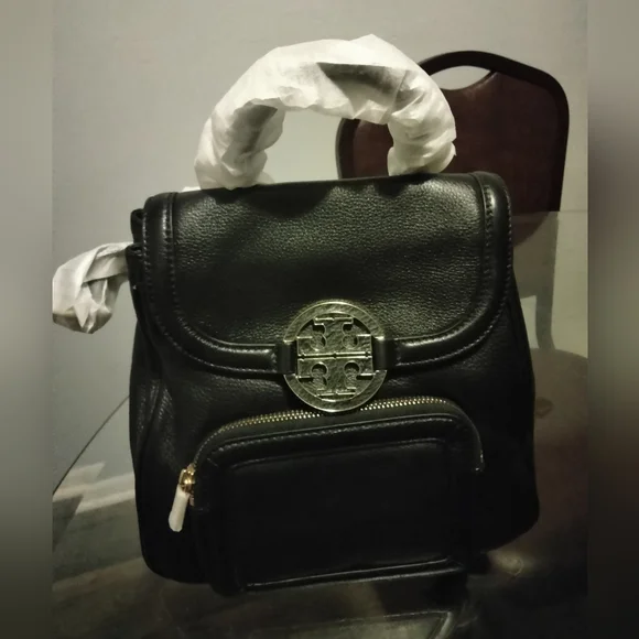 💯 Authentic Tory Burch Amanda backpack 🎒 - Picture 2 of 10